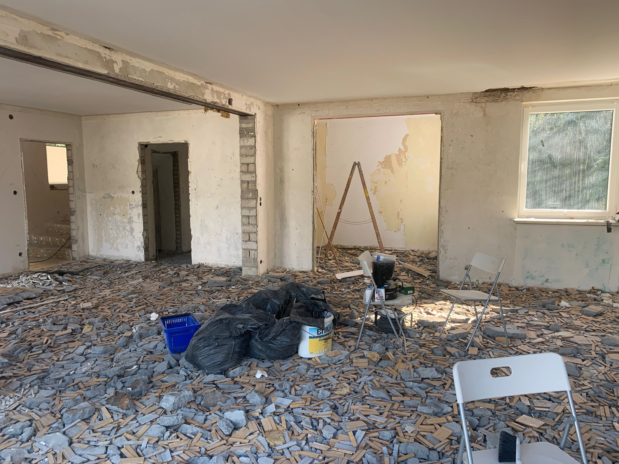 Bei einer Kernsanierung wird ein Haus oder eine Wohnung kern saniert oder renoviert